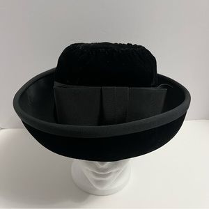 VINTAGE Velour hat with Bow wedding high tea church hat